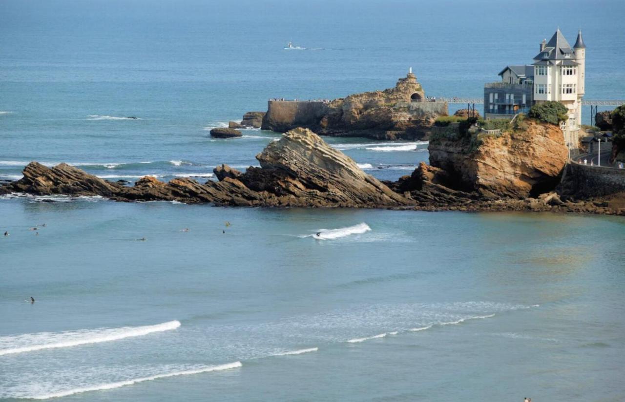 Apartament Coup De Coeur Assure Pour Ce T2 Renove Hyper Centre Biarritz Zewnętrze zdjęcie